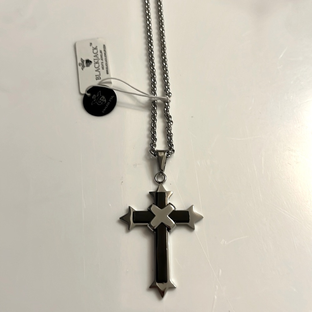 BLACKJACK MENS CROSS STAINLESS STEEL BLACK ONYX LENGTH 28 inches Chain